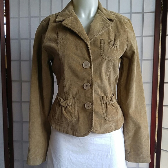 Blazer - Picture 2 of 8